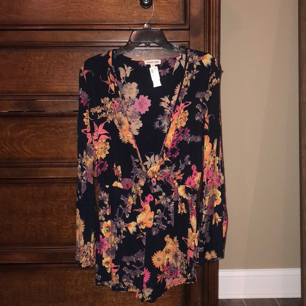 Romper, navy blue with floral print